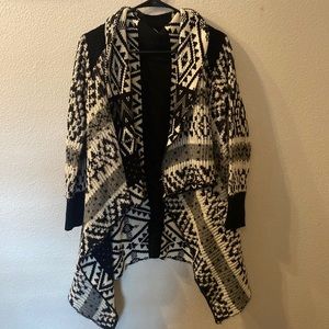 Maurice’s Aztec print waterfall cardigan size small
